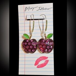 BETSEY JOHNSON 2025 Vibrant Pink w/ Leaf Crystal-Studded Apple Earrings NEW NWT